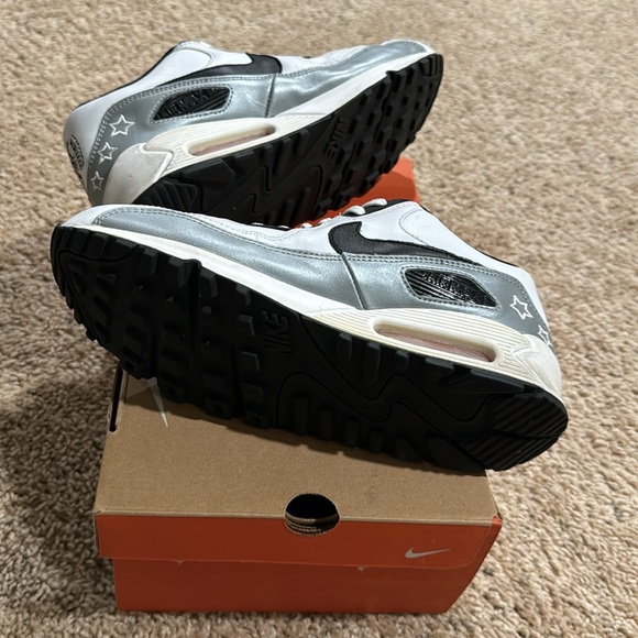 Men’s size 8.5 Oscar de la Hoya Air Max 90s - Picture 7 of 7